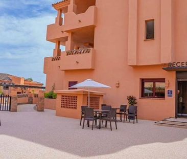 Luxury penthouse for rent in Estepona, Spain - Photo 4