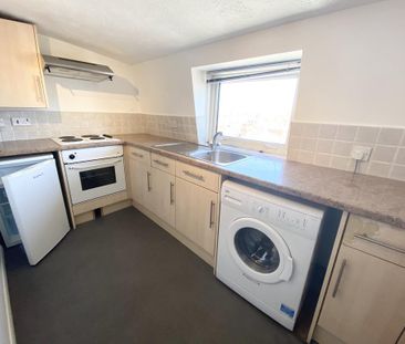 1 bedroom flat to rent - Photo 4