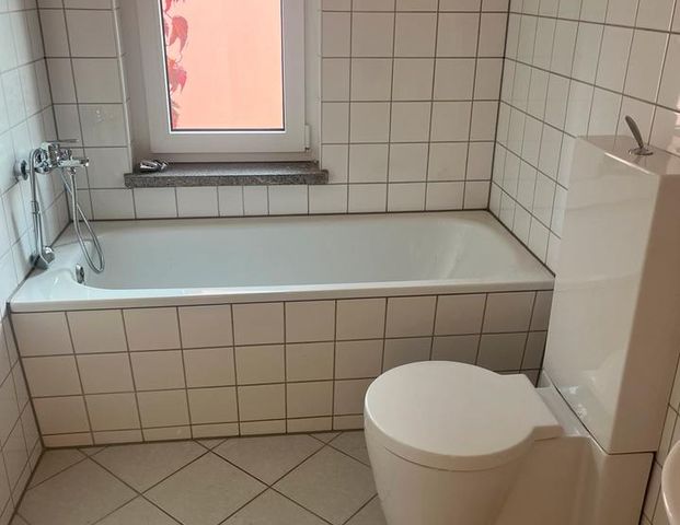 Frisch renovierte 2 Zimmer Wohnung zentral in Falkensee 55 qm - Photo 1