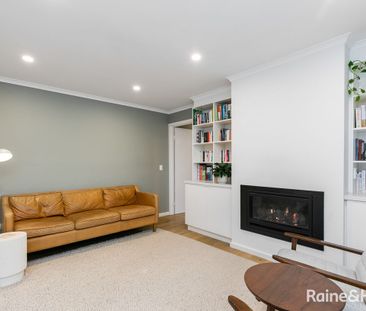 Contemporary Living in a Prime Bayside Position! - Photo 1