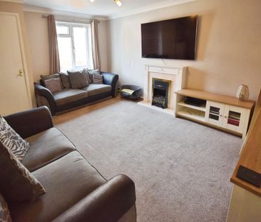 3 bedroom semi-detached house to rent - Photo 2