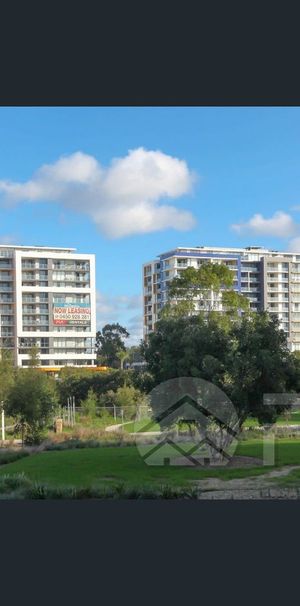 Riverside Apartment, 1 bedroom, 1 study room, easy access to M4 motorway. - Photo 2