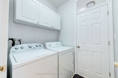 Detached Home For Lease | E8055892 - Photo 4