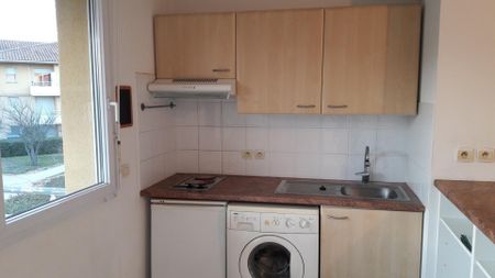 location Appartement T2 DE 43.3m² À MORIERES LES AVIGNON - Photo 2