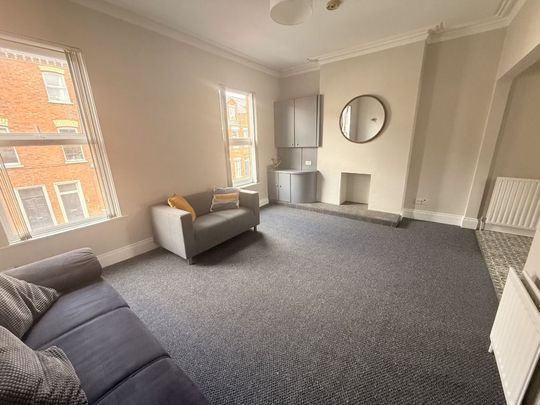 Apt 2, 94 Wellesley Avenue, Belfast BT9 6DH - Photo 1