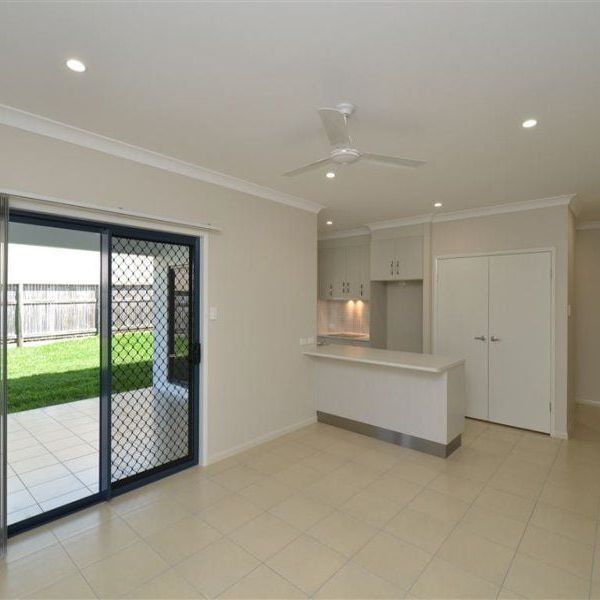 23 Monte Visto Court, Mount Louisa - Photo 1