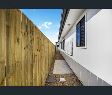 13 Barham Way, Spring Mountain, Qld 4300 - Photo 1