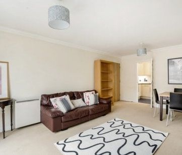 1 bedroom flat to rent - Photo 6