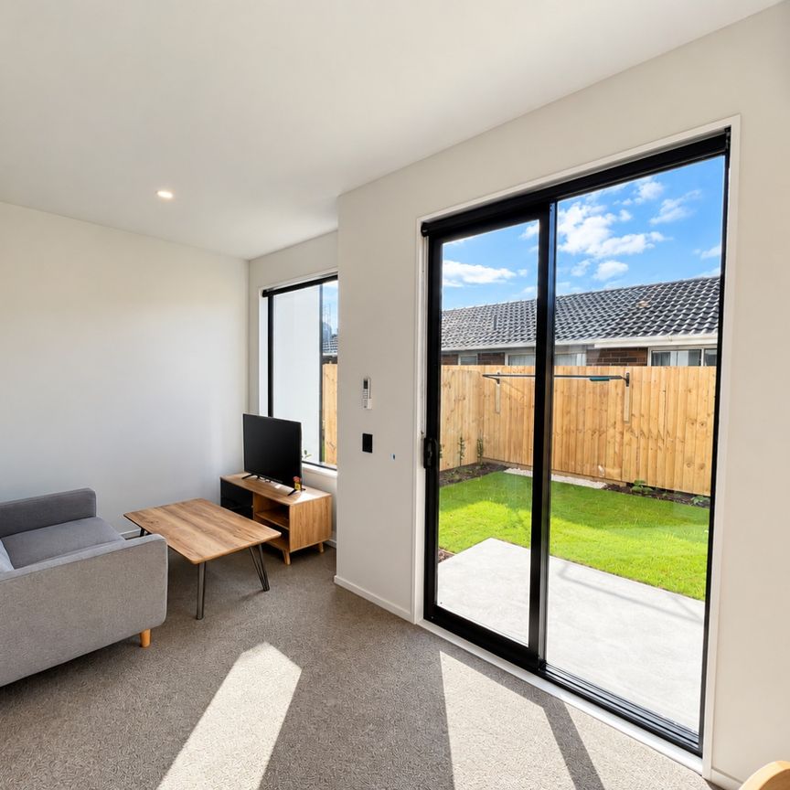 7/16 Rutherford Street, Woolston - Photo 1