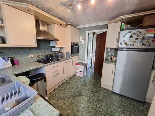 Martian Avenue, HEMEL HEMPSTEAD - Photo 1