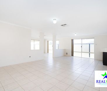 Spacious Family Home in a Convenient Location - Photo 6