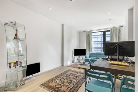 Valencia Close, London, E14 0LB - Photo 2