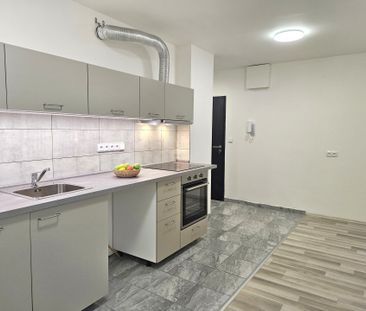 Pronájem bytu 2+kk 38 m² - Photo 2