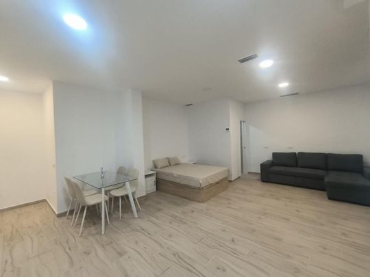 Estudio de alquiler en Alpujarras, Calvario - Photo 1