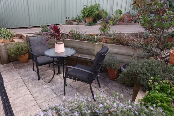 Charming East Albury Home with Space and Convenience - Photo 1