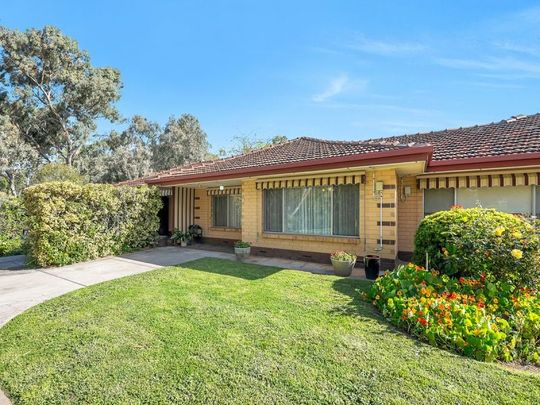 Comfort and Convenience is Walkerville - Photo 1