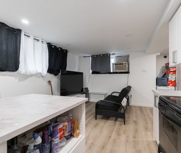 630 18e Avenue, #B - Photo 3