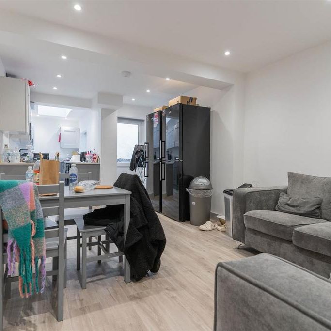 5 bedroom house to rent - Photo 1