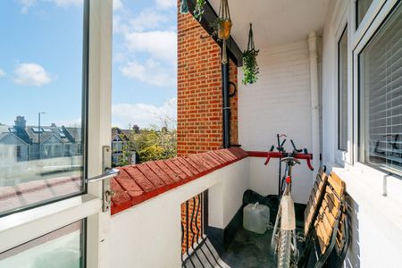 Clifford Avenue, East Sheen SW14 - Photo 5