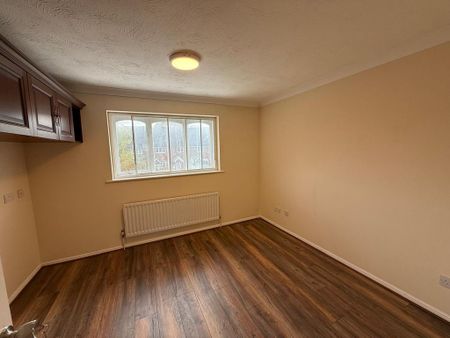 2 bedroom terraced house to rent - Photo 2