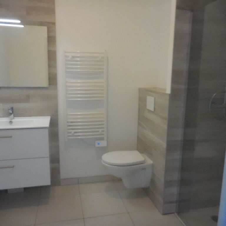 Appartement 2 pièces 43m2 MARSEILLE 9EME 850 euros - Photo 1