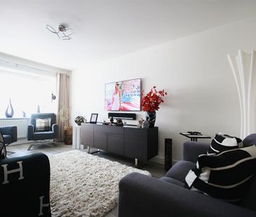 5 Bedroom Detached To Let - Photo 1