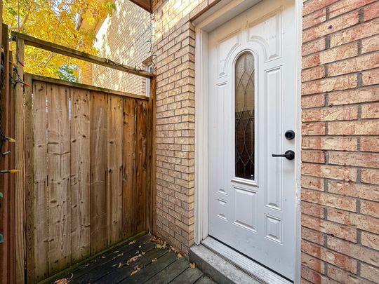 For Lease - 42 Fairchild Avenue Unit# Room 2, Toronto, Ontario - Photo 1