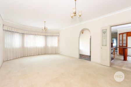 4a Wonoona Pde East, Oatley NSW 2223 - House For Rent | Domain - Photo 2
