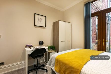 1 bedroom in a house share to rent - Photo 4