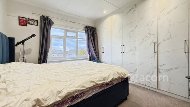 3 bedroom semi-detached house to rent - Photo 1