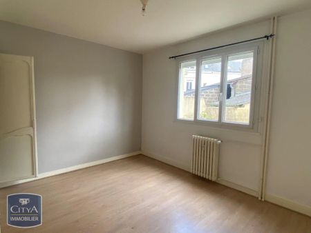 Appartement à louer 4 pièces 75.45m² - Photo 2