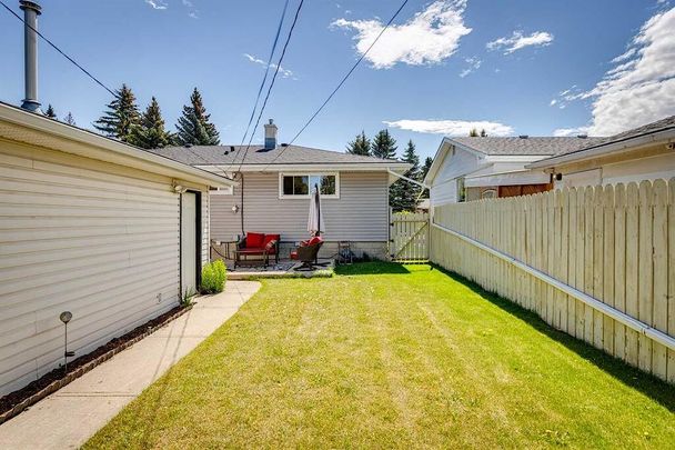 112 Braden Crescent Northwest, Calgary - Photo 1