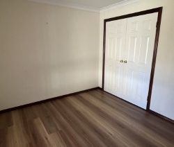 Beautiful 4x2 Brick House - Photo 6