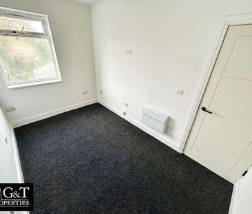 Long Lane, Halesowen, B62 - Photo 4