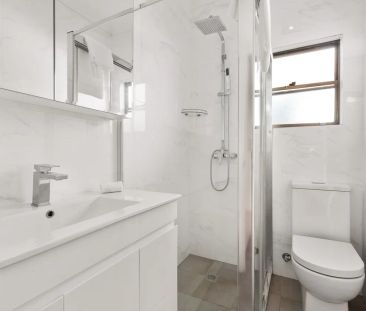 1 Lees Avenue, Croydon Park NSW 2133 - House For Rent | Domain - Photo 5