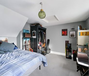 4 bedroom semi-detached house to rent - Photo 3