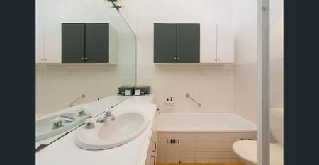 Modern townhouse in central location - Photo 3