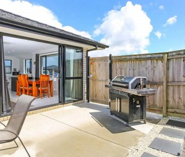 Spacious Family Home on a Quiet Cul-de-Sac - Photo 4