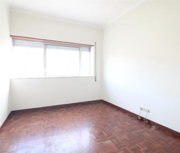 Apartamento T2 com aparcamento - Photo 1