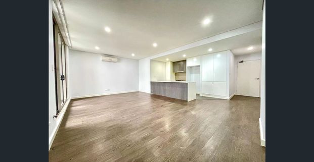 ENTER FROM 18-22 LORDS AVENUE - Photo 1