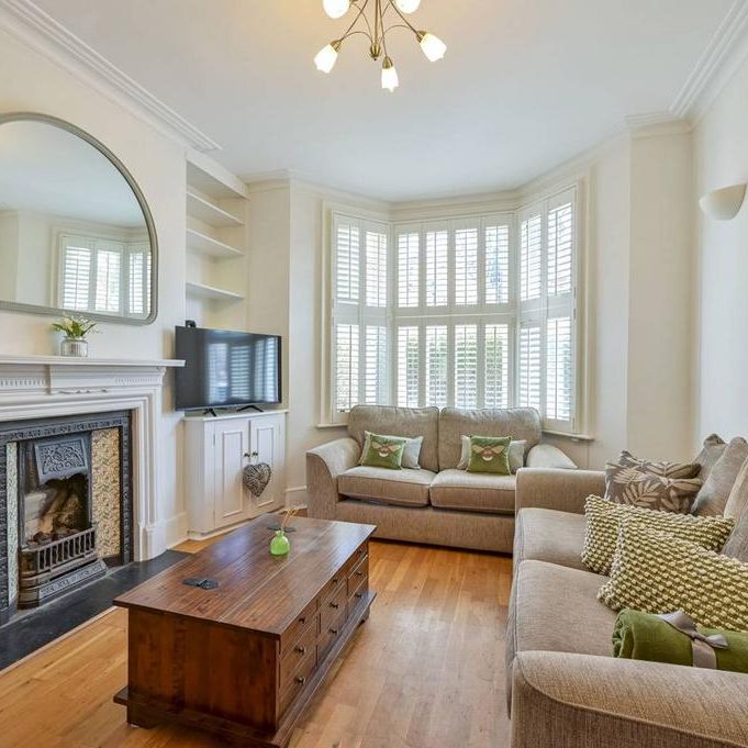 4 bedroom terraced house to rent - Photo 1