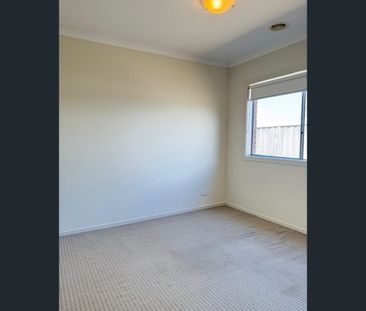 56 JACKWOOD DRIVE, Clyde North, Vic 3978 - Photo 3