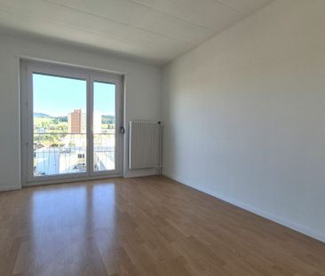 Bel appartement lumineux de 3 pièces à La Chaux-de-Fonds - Photo 2