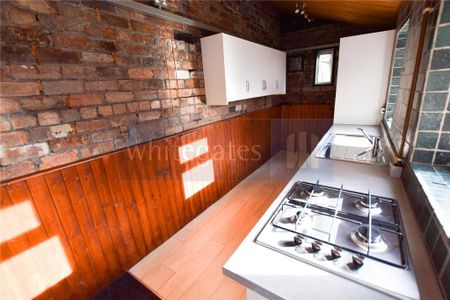 2 bedroom terraced house to rent - Photo 5