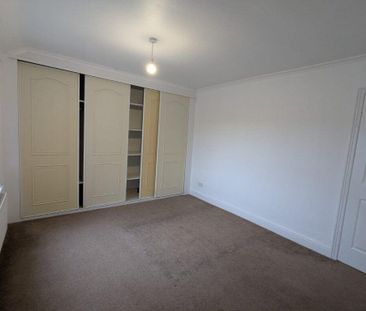 2 bedroom semi-detached house to rent - Photo 4