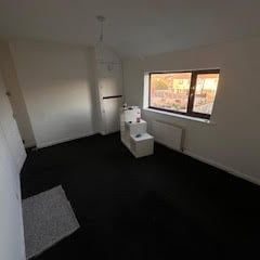 Room in a Shared House, Neville Place, LS9 - Photo 3