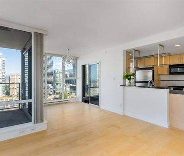 Beautiful 1 bedroom + large den + flex with view Yaletown - Photo 1