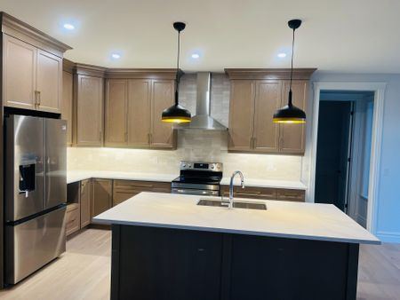 For Lease - 359 Marla Crescent, Lakeshore, Ontario - Photo 2