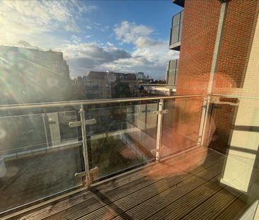 2 bedroom apartment to rent - Photo 3