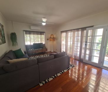 Family Size Home - Photo 2